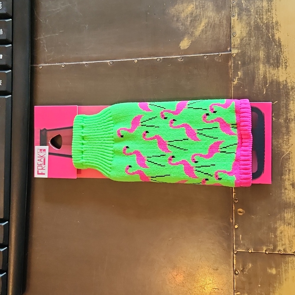 NEW Koozie FREAKER USA WITH TAGS Flamingo design. Bottle Koozie